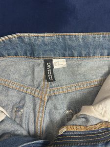 10/0 condition H&amp;M Bermuda shorts.