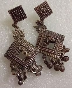 Oxidized Studs
