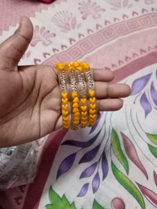Cute Yellow Heart Bangles - Set of 4