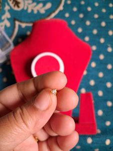 Elegant Triangle Stud nosepin