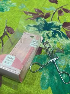 Eyelash Curler with Case