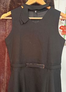 Classic Black Sleeveless Dress with Belt