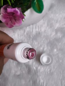 The Derma Co 1% Hyaluronic Sunscreen Aqua Gel SPF