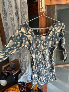 Elegant Floral Print Kurta