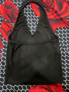 Ribbed V-Neck Halter Crop Top
