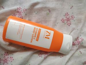 Zayn & Myza Brightening Body Lotion