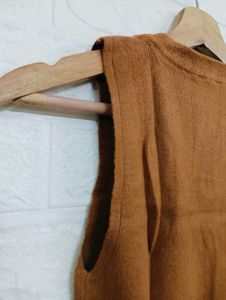 Stylish Women's Brown Sleeveless Top