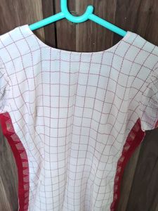 Elegant White &amp; Red Checked Kurta