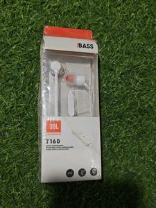 JBL T160 In-Earphones free power Bank