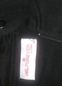 Girls Branded Black Colour Woolen Hoodi T-shirt