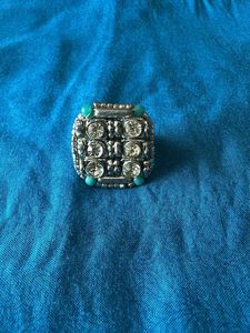 Sparkling Statement Ring