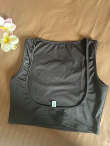 Newme open back croptop