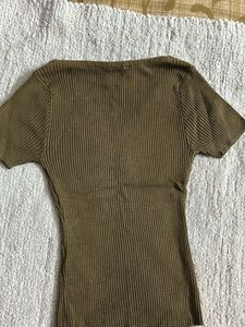 Chic Ribbed V-Neck Top