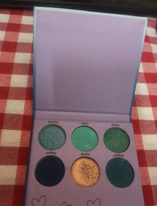 Plum "in your element" Eyeshadow Palette