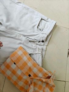 combo shirt and jeans