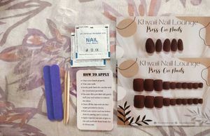 Press-On Nail Set 25 - Hand And Toes