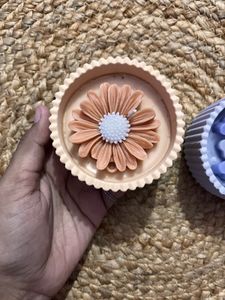 scented Daisy Candle Jar with trinket tray