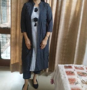 Grey Kurta With Black Shrug