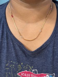 Elegant Gold Chain with Gemstones