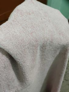 Cozy Red &amp; White Bath Towel