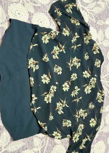 Stylish Navy Blue Floral Print Layered Top 💙