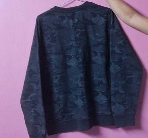 Full Sleeves Sweatshirt