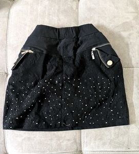 Chic Black skirt with inbuilt shorts