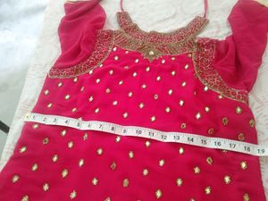 Beautiful Grara Suit With Heavy Neck Design