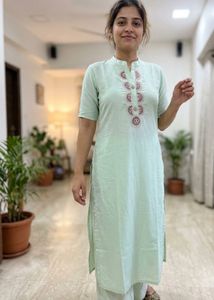 Elegant Light Green Kurta with Embroidery