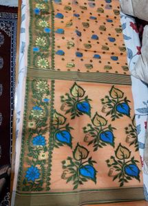 Peach Floral Print Tant Handloom saree