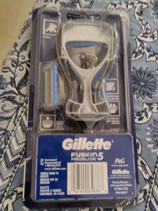 Gillette Fusion 5 ProGlide and Perfume