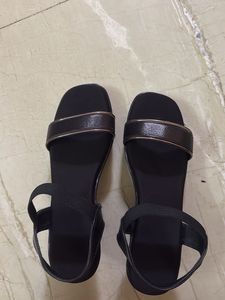Stylish Black Flat Sandals