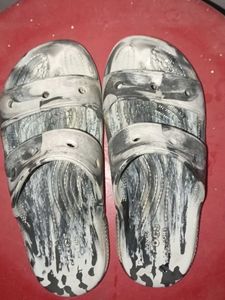 Crocs Marble Print slides