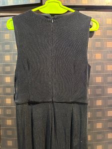 Forever NewV-neck Sheath Dress with Asymmetrical H