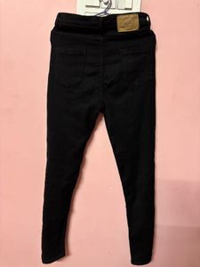 Classic Black Skinny Fit Jeans