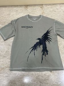 KNOTTEAZY Graphic T-Shirt