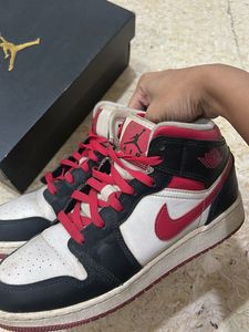 Air Jordan 1 Sneakers