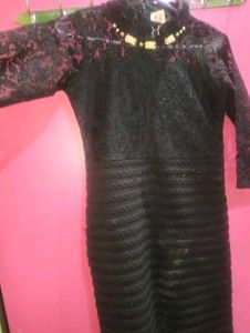 Party Wear Gown Size 34, 85 cm