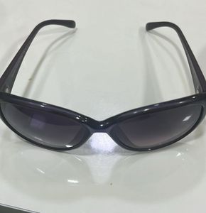 FRENCH CONNECTION-Authentic Unisex  Sunglasses