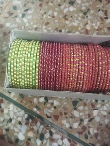 Vibrant Glass Bangles Set