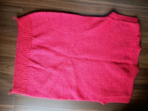 Carrot colour Hand Made sleeveless Woolen sweater for men (Adult ko easily aa jata hai)