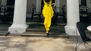 Bright Yellow Maxi Dress