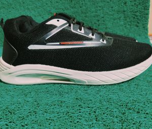 Wrong Men's Casual Shoes. Like New . Good Conditio