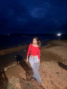 Chic Red Crop Top