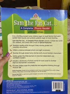 Sam the Fat Cat Phonic Reader and Hindi Akshar Gya