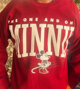 Chic Minnie Mouse Graphic Sweatshirt
