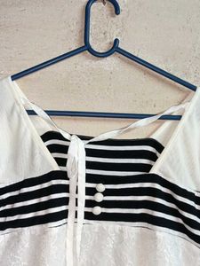 Trendy White &amp; Black Striped Lace Top
