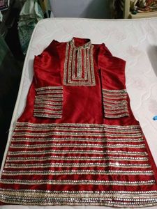 Exquisite Red Embellished Kurta