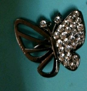 Charming Set of 4 Stylish Brooches 😍