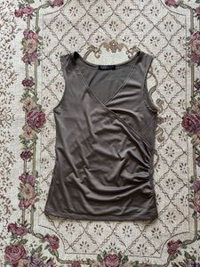 dark greyish olive color top